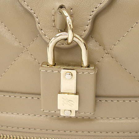 Burberry(������) ���μ� �ڹ��� ��� ���� ��Ʈ�� �̹���5 - ���̺��� �߰���ǰ