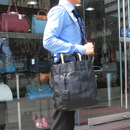Bally(�߸�) TENIRO ���� ���� ��� 2WAY(ũ�ν� / ��Ʈ) �̹���5 - ���̺��� �߰���ǰ