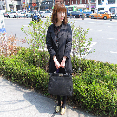 Fendi(���) 8BN210 ���� �簢 ��ī�� ��Ʈ�� + ��� ��Ʈ�� �̹���5 - ���̺��� �߰���ǰ