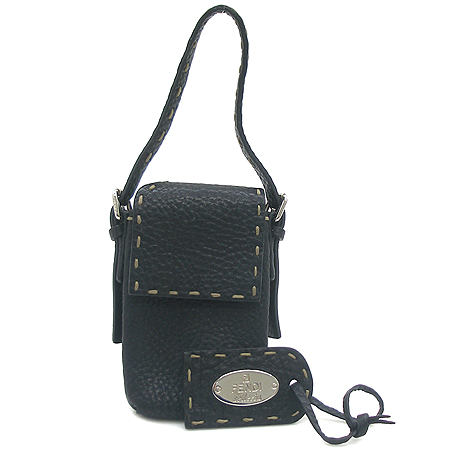 Fendi(���) 7AR118 �������� �ڵ��� ���̽� + ���� Ȧ�� [�б�����������2ȣ��] �̹���2 - ���̺��� �߰���ǰ