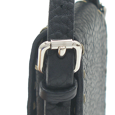 Fendi(���) 7AR118 �������� �ڵ��� ���̽� + ���� Ȧ�� [�б�����������2ȣ��] �̹���3 - ���̺��� �߰���ǰ