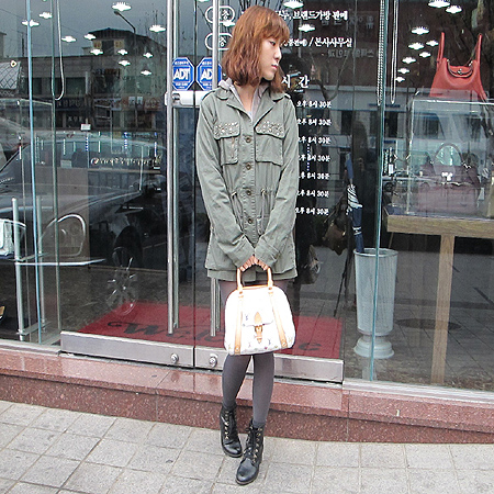 Louis Vuitton(���̺���) M40096 ���׷� ��Ƽ ȭ��Ʈ �����Ƕ� ��Ʈ�� �̹���6 - ���̺��� �߰���ǰ