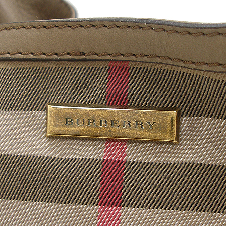 Burberry(������) ���μ� ���üũ �к긯 ��Ʈ��� ����� �̹���4 - ���̺��� �߰���ǰ