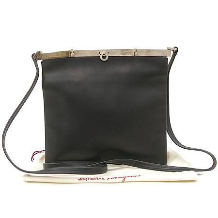Ferragamo(��󰡸�) 21 9269 ���� ���� ũ�ν��� [�б�����������2ȣ��] �̹���2 - ���̺��� �߰���ǰ