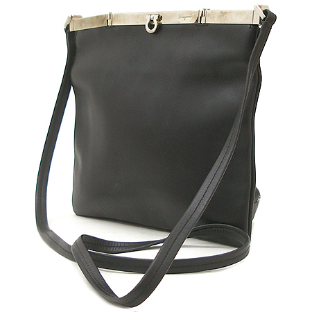 Ferragamo(��󰡸�) 21 9269 ���� ���� ũ�ν��� [�б�����������2ȣ��] �̹���3 - ���̺��� �߰���ǰ