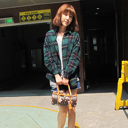 Louis Vuitton(���̺���) M92009 ���׷� ü������ ���߿� ��Ʈ�� �̹���6 - ���̺��� �߰���ǰ