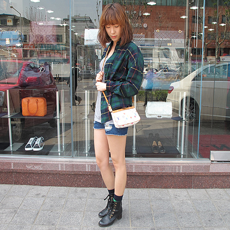 Louis Vuitton(���̺���) M92649 ���׷� ��Ƽ�÷� �Ŀ�ġ ũ�ν��� ( ��Ʈ�� ��ü ) �̹���6 - ���̺��� �߰���ǰ