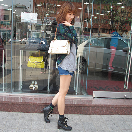 Louis Vuitton(���̺���) M91823 ���Ҹ� ���� �� Ÿ������ ����� [��������] �̹���5 - ���̺��� �߰���ǰ