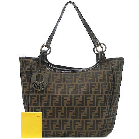Fendi(���) 8BH187 FF�ΰ� ��ī ���� ����� �̹���2 - ���̺��� �߰���ǰ