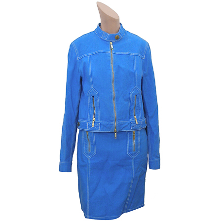 ������  ����