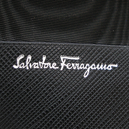 Ferragamo(��󰡸�) 22 4627 6Ȧ�� ���� ��ġ�� Ű���̽� [�б�����������2ȣ��] �̹���5 - ���̺��� �߰���ǰ