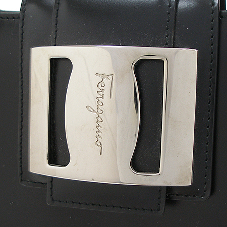 Ferragamo(��󰡸�) 21 2407 �������� ����ΰ� ��Ʈ�� [��������] �̹���4 - ���̺��� �߰���ǰ