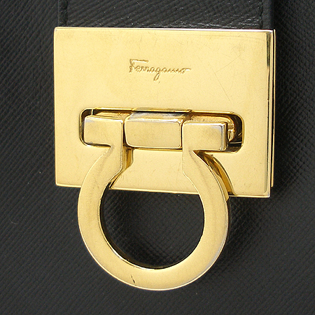 Ferragamo(��󰡸�) 21 0722 ���� ��ġ�� ��� ����� �̹���3 - ���̺��� �߰���ǰ