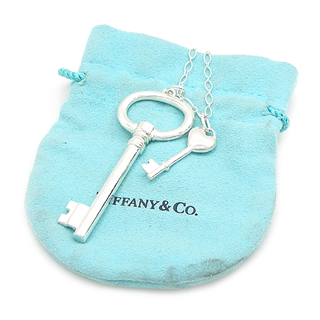 Tiffany(Ƽ�Ĵ�) 925 (�ǹ�) KEYS OVAL KEY PENDANT + 925 (�ǹ�) KEY HEART KEY CHARM 925 (�ǹ�) ü�� ����� �̹���2 - ���̺��� �߰���ǰ