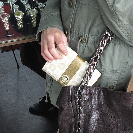 Coach(��ġ) �ɾ�Ʈ ��� ��Ż�� ������ �̹���6 - ���̺��� �߰���ǰ
