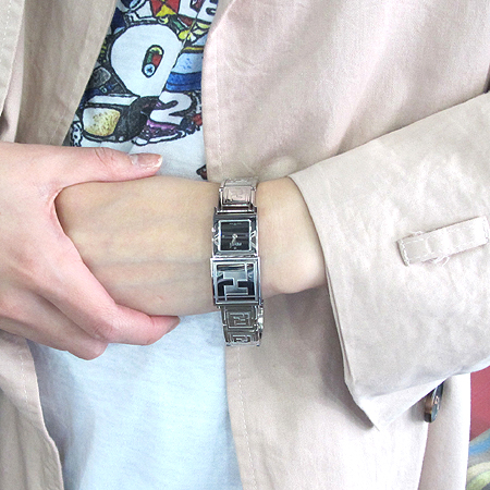 Fendi(���) 5500L ��� ��ũ�� ��ƿ ��� ������ �ð� �̹���6 - ���̺��� �߰���ǰ