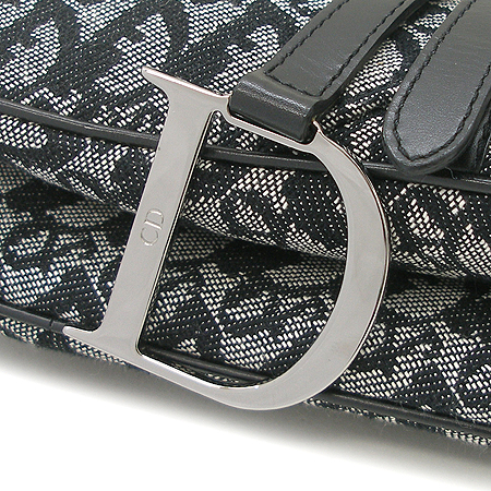 Dior(ũ����î���) �ΰ� �ڰ��� ���� ����� �̹���5 - ���̺��� �߰���ǰ