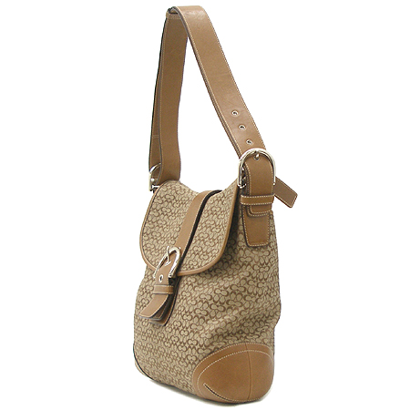 Coach(��ġ) �ñ׳�ó �ڰ��� ũ�ν��� �̹���2 - ���̺��� �߰���ǰ