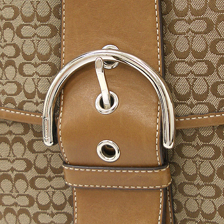 Coach(��ġ) �ñ׳�ó �ڰ��� ũ�ν��� �̹���4 - ���̺��� �߰���ǰ