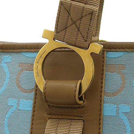 Ferragamo(��󰡸�) 21 5373 ��ġ�� �ΰ� �к긯 ���� ��Ƽġ ����� �̹���4 - ���̺��� �߰���ǰ