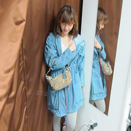 Coach(��ġ) �ñ׳�ó �ڰ��� �����̵� ��Ƽġ ����� �̹���5 - ���̺��� �߰���ǰ