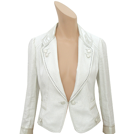 ����  ����