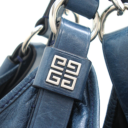 GIVENCHY(�����) SAC NEW SACCA(��ī) PETIT ����� [�б�������] �̹���4 - ���̺��� �߰���ǰ