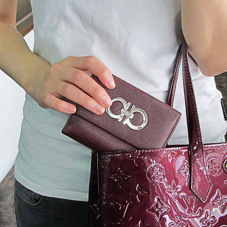 Ferragamo(��󰡸�) 22 7122 ���� ��ġ�� ��� ������ �̹���6 - ���̺��� �߰���ǰ