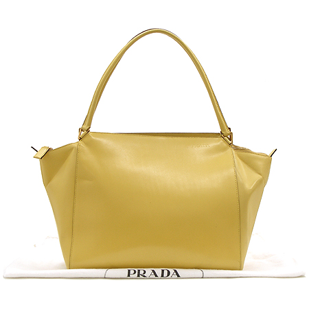 Prada(�����) ���ο� ���� ����� �̹���2 - ���̺��� �߰���ǰ