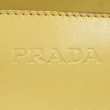 Prada(�����) ���ο� ���� ����� �̹���5 - ���̺��� �߰���ǰ