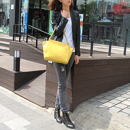 Prada(�����) ���ο� ���� ����� �̹���6 - ���̺��� �߰���ǰ