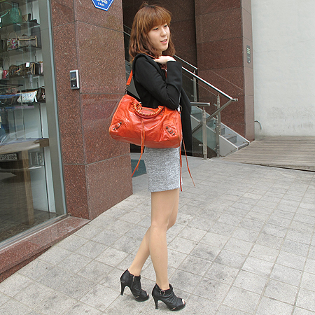 Balenciaga(�߷��þư�) 115748 CLASSIC (Ŭ����) CITY (��Ƽ) 2WAY + �����ſ� [�б�����������2ȣ��] �̹���6 - ���̺��� �߰���ǰ