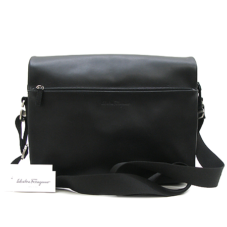 Ferragamo(��󰡸�) 24 5010 ���� ���� ũ�ν��� �̹���2 - ���̺��� �߰���ǰ