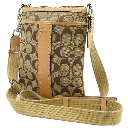 Coach(��ġ) �ñ׳�ó �ڰ��� ũ�ν���+ ��ġ ŰȦ�� �̹���3 - ���̺��� �߰���ǰ
