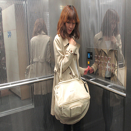 GIVENCHY(�����)������ �÷� ���� �� ���� �ǵ��� ��Ʈ�� + ��� ��Ʈ�� �̹���5 - ���̺��� �߰���ǰ