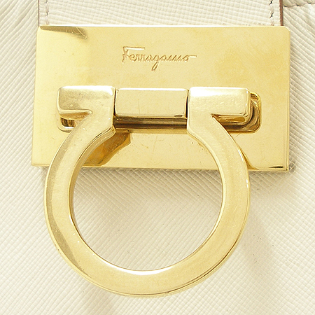 Ferragamo(��󰡸�) 21 8662 ���� ��ġ�� ��� ���̺��� ����� �̹���3 - ���̺��� �߰���ǰ