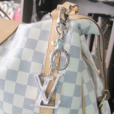 Louis Vuitton(���̺���) M65995 LV �̴ϼ� �ΰ� ���� ŰȦ�� �̹���4 - ���̺��� �߰���ǰ