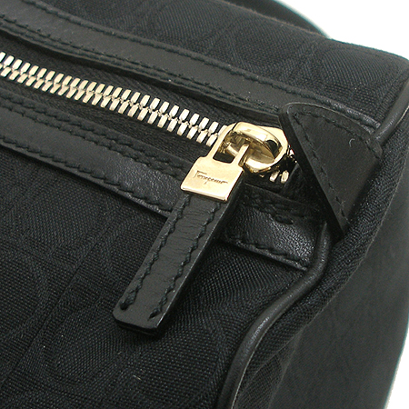 Ferragamo(��󰡸�) 21 3341 ��ġ�� �ΰ� �ڰ��� ������ ��Ʈ�� �̹���4 - ���̺��� �߰���ǰ