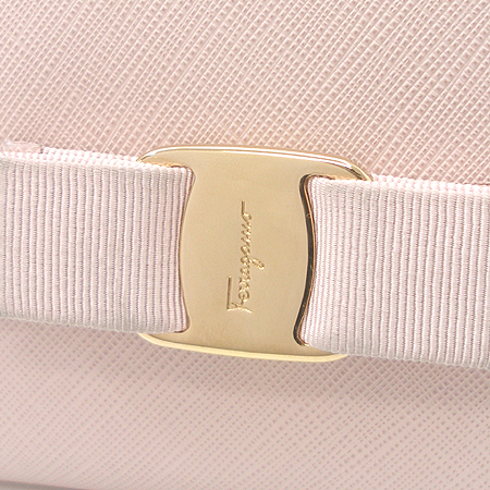 Ferragamo(��󰡸�) 22 A926 ���� �ٶ� ��� 3�� ������ �̹���3 - ���̺��� �߰���ǰ