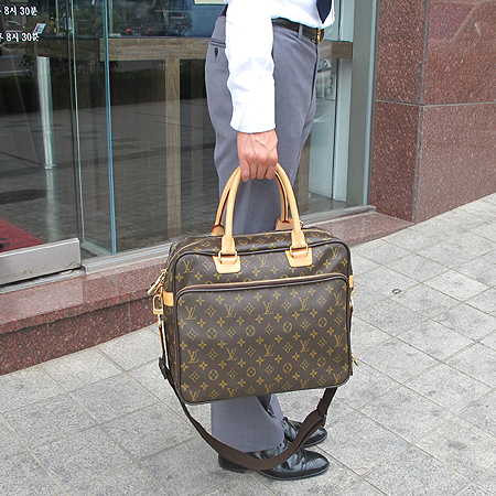 Louis Vuitton(���̺���) M23252 ���׷� ĵ���� ���ɾ� 2WAY [�б�������] �̹���5 - ���̺��� �߰���ǰ