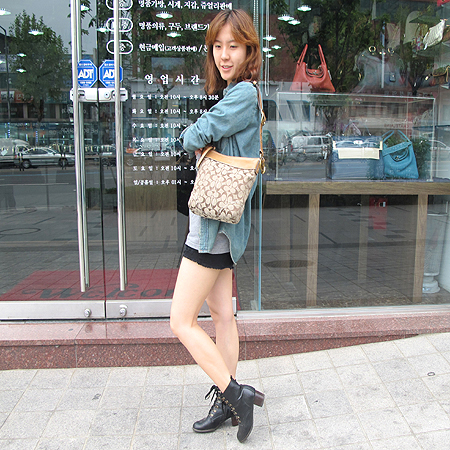Coach(��ġ) �ñ׳�ó �ڰ��� ����� �̹���5 - ���̺��� �߰���ǰ