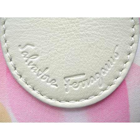 Ferragamo(��󰡸�) AU-21/5448 ��Ʈ�� (30% ��) �̹���4 - ���̺��� �߰���ǰ