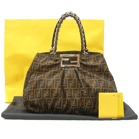 Fendi(���) 8BR616 FF �ΰ� ��ī �ڰ��� ü�� ��Ʈ�� �̹���2 - ���̺��� �߰���ǰ