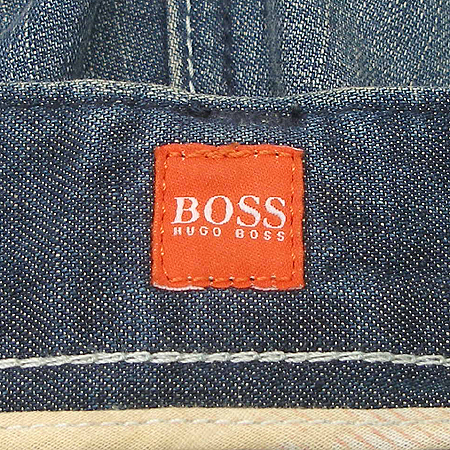 Hugo Boss(�ް�����) û��ĿƮ �̹���4 - ���̺��� �߰���ǰ