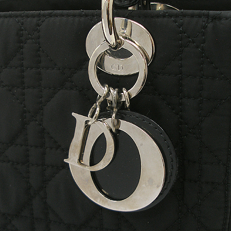 Dior(ũ����î���) �к긯 ī���� ���� ���̵� ��Ʈ�� �̹���3 - ���̺��� �߰���ǰ