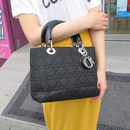 Dior(ũ����î���) �к긯 ī���� ���� ���̵� ��Ʈ�� �̹���6 - ���̺��� �߰���ǰ