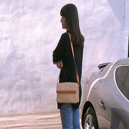 Celine(������) ������ ũ�ν��� �̹���5 - ���̺��� �߰���ǰ