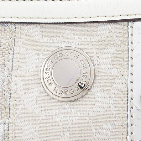 Coach(��ġ) �ñ׳��� ��Ʈ�� �̹���3 - ���̺��� �߰���ǰ