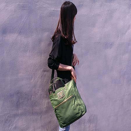 Prada(�����) BN1475 ������ �к긯 ��Ʈ�� + ũ�ν� ��Ʈ�� �̹���5 - ���̺��� �߰���ǰ