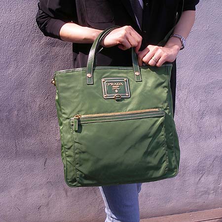 Prada(�����) BN1475 ������ �к긯 ��Ʈ�� + ũ�ν� ��Ʈ�� �̹���6 - ���̺��� �߰���ǰ